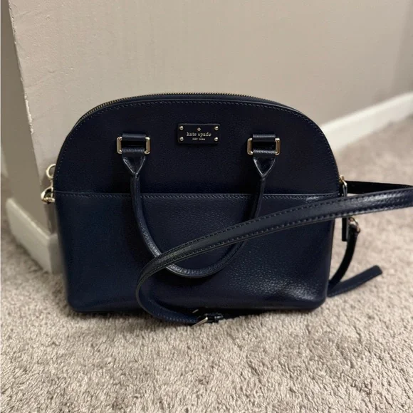 Kate Spade Navy Grove Street Carli Satchel. - Picture 1 of 3